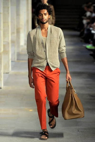 Look 33